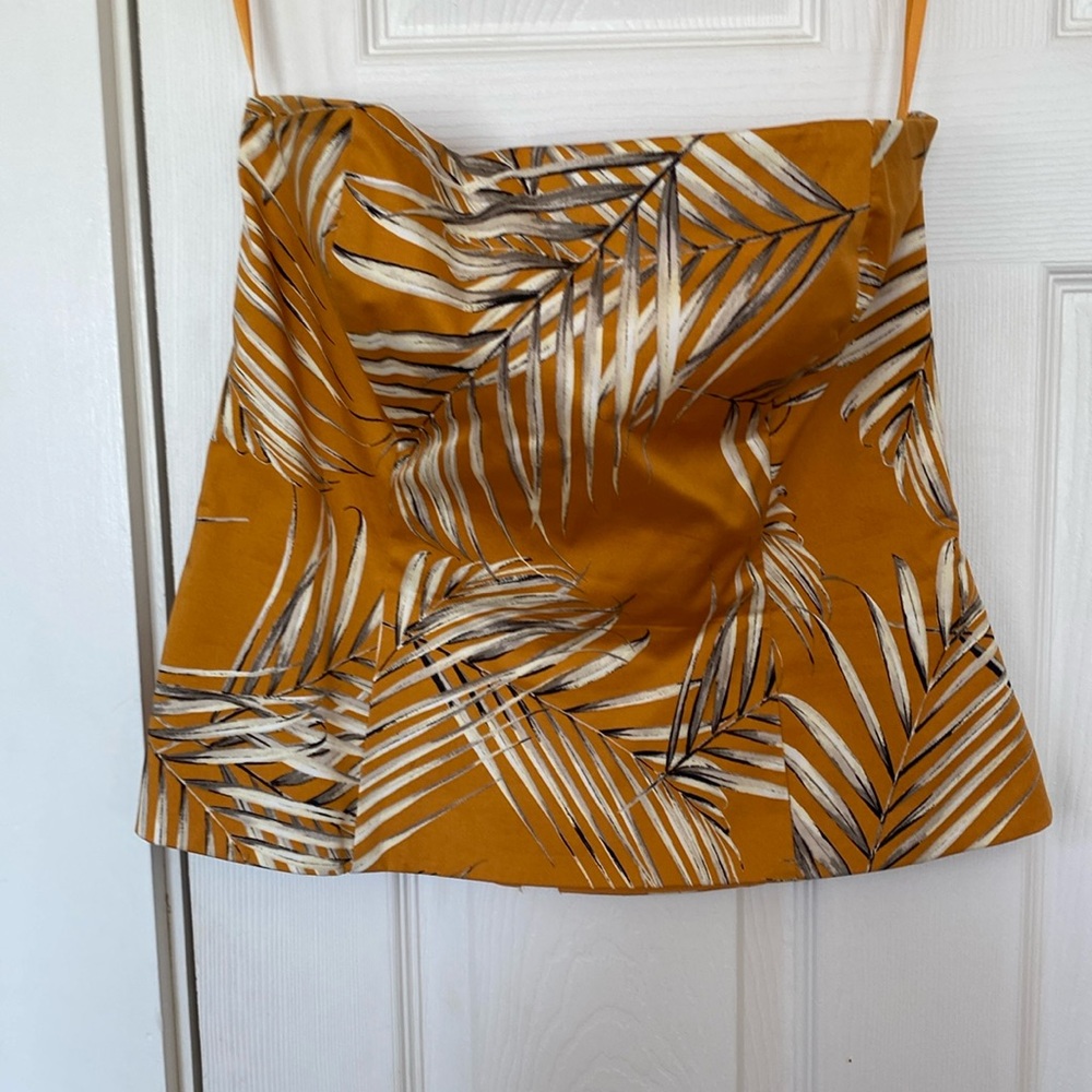 Strapless top